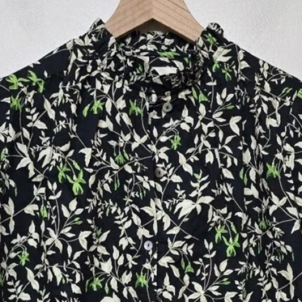 NWT Tuckernuck Verdant Iris Avalon Blouse w/ Green and White Leaf Pattern Sz XS - Picture 6 of 10